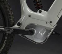 Un système révolutionnaire pour vélo électrique, une pratique de Tesla digne de science-fiction et l’étrange solution de Volkswagen pour ses usines – Récap’ Survoltés