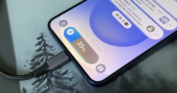 Votre Samsung Galaxy charge-t-il à pleine vitesse ? Voici l’astuce à connaître