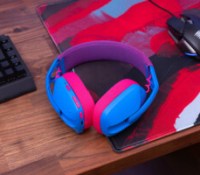 Logitech G435 : ce casque gamer sans fil ultraléger et coloré est à moitié prix