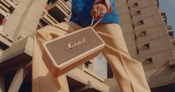 Marshall Middleton : notée 9/10, cette enceinte Bluetooth qui délivre un son à 360° bénéficie d’une réduction de 100 €