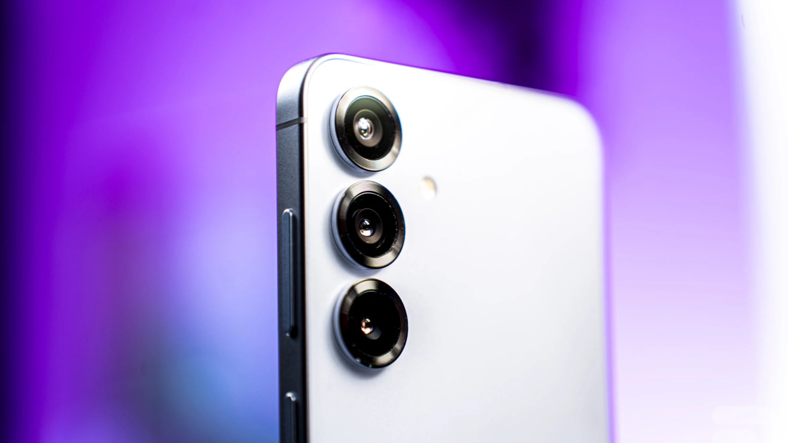 Le Samsung Galaxy S25 devient une belle affaire dans ce pack avec un Chromebook Go offertÂ 