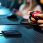 L’excellent SSD portable Samsung T9, avec 2 To de stockage, revient à un super prix sur Amazon