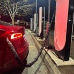 Voici la curieuse solution de Tesla pour augmenter la fiabilité des Superchargeurs