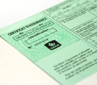 Pourquoi les voitures électriques font augmenter les cotisations d’assurance auto (pour le moment)