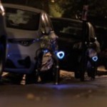 Recharger sa voiture électrique depuis une prise « cachée » dans le trottoir devient réalité, mais attention à cette grosse contrainte