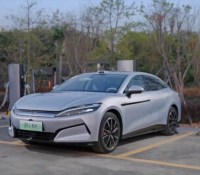 BYD lance la recharge la plus rapide au monde pour les voitures électriques : 4 fois plus puissant que Tesla