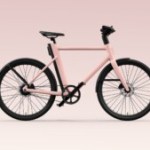 En difficulté, la marque de vélos électriques Cowboy se fait racheter par un groupe français