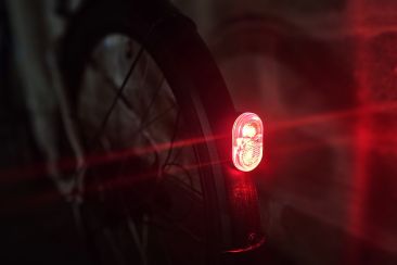 Decathlon Rockrider E-ACTV 100 test éclairage feu arrière