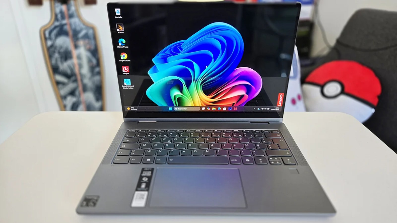 Lenovo Ideapad 5x 2-in-1 (14q8x9) اختبار: رفيق السفر متعدد الاستخدامات ورخيص