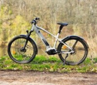 On a roulé 100 km au guidon du nouveau vélo électrique Nakamura d’Intersport : transmission automatique et confort royal