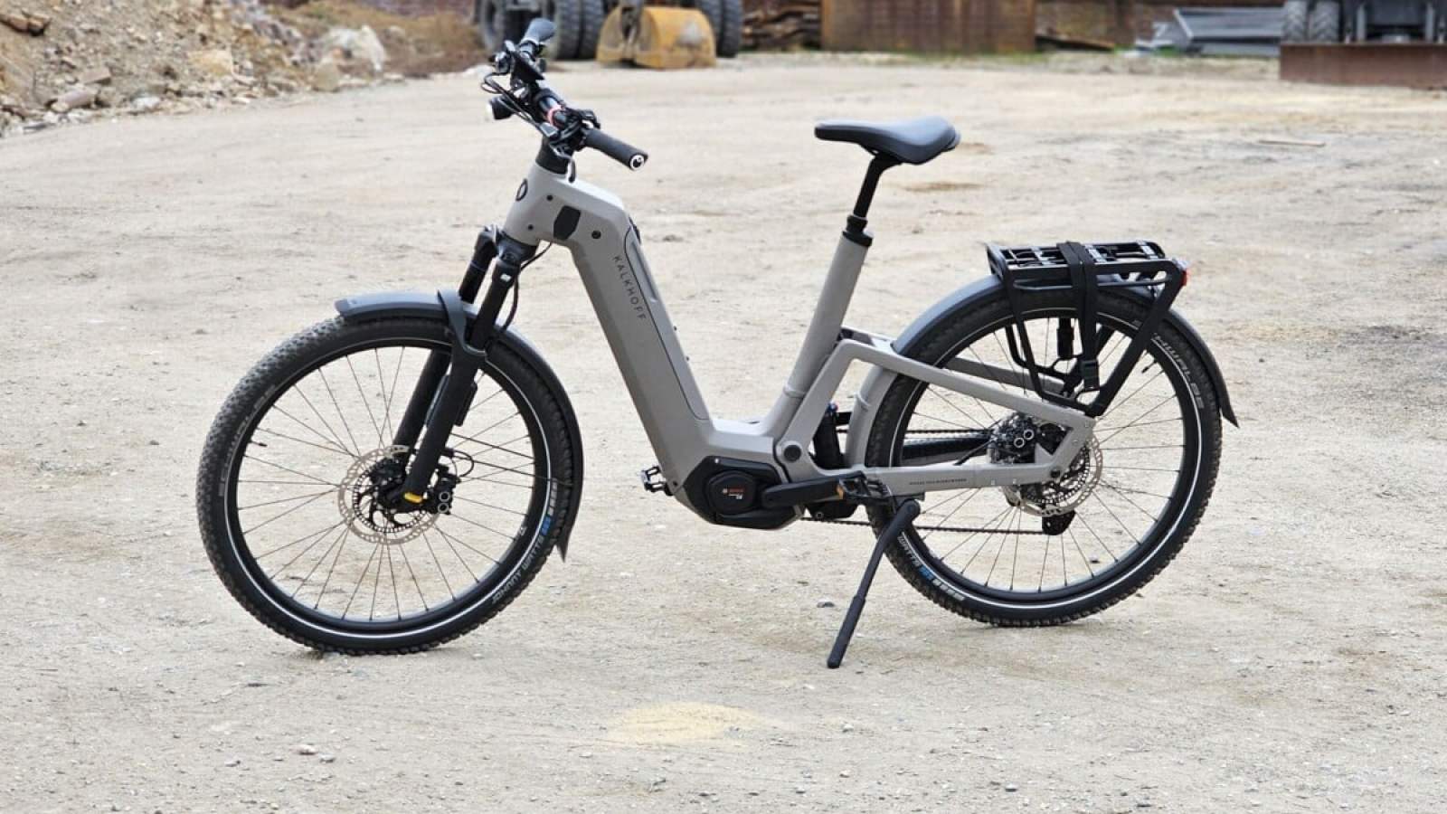 私たちは有名なドイツのブランドKalhkoffの最初のエレクトリックバイク全体で転がりました：快適で強力