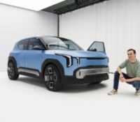 On a vu la future voiture électrique de Kia qui veut concurrencer la Renault 4 E-Tech : l’EV2 Concept