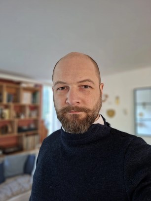 portrait Samsung Galaxy A56 1