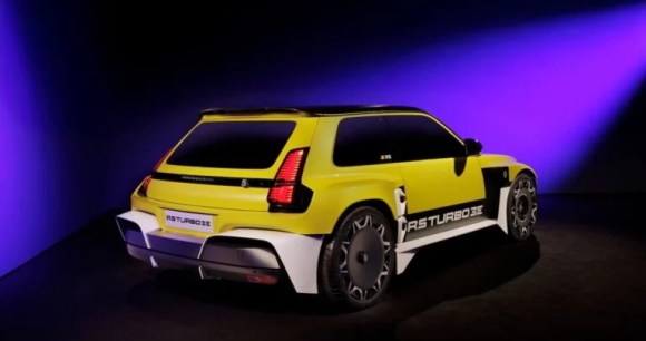 On a vu la nouvelle Renault 5 Turbo 3E électrique : une immense claque, tout simplement