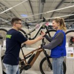 Des vélos électriques reconditionnés directement vendus dans les magasins Decathlon : la grosse nouveauté allemande que l’on veut voir en France