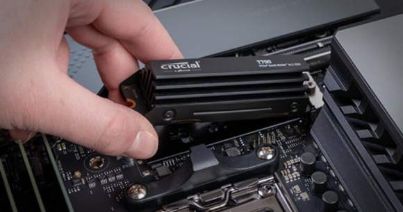 ssd-Crucial-T700