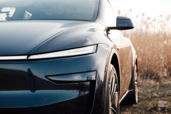 Tesla Model Y (2025) // Source : Robin Wycke pour Frandroid