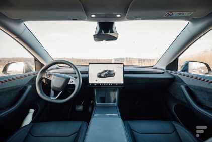 Tesla Model Y (2025) // Source : Robin Wycke pour Frandroid