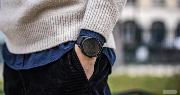 La Garmin Fenix 8 Solar pour illustration // Source : Chloé Pertuis – Frandroid