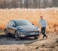 Tesla Model Y 2025