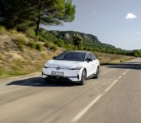 Voici la solution de Volkswagen pour augmenter l’autonomie des voitures électriques en diminuant les prix et le poids