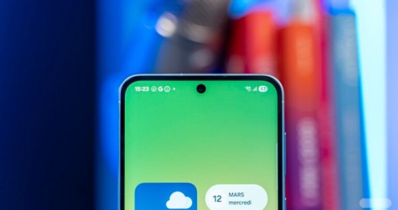 Android 16 va rendre l’indicateur de batterie bien plus pratique avec ce nouveau design