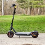 On a testé la Xiaomi Electric Scooter 5 Max : un prix canon pour une trottinette électrique tout confort