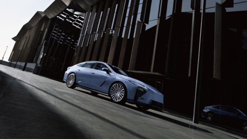 Toyota lance enfin sa première berline électrique en Europe Toyota lance enfin sa première berline électrique en Europe