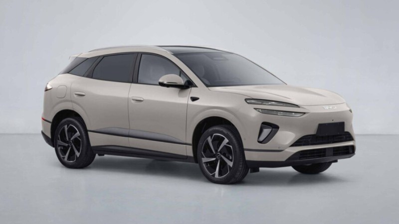 Le plus grand concurrent de Tesla ne s’arrête plus : un nouveau grand SUV électrique attendu en France entre dans la danse