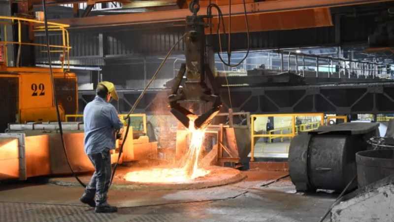 Une ancienne usine Renault se transforme en usine à obus : l’économie de guerre devient bien concrète Une ancienne usine Renault se transforme en usine à obus : l’économie de guerre devient bien concrète