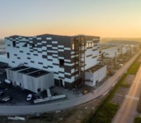 En difficulté, la première usine de batterie française fait appel à son plus grand concurrent
