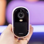 Test de la Arlo Essential 2K Extérieure : Compacte, efficace et surtout accessible