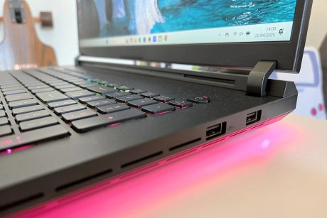 asus-rog-strix-scar-2025-test-10
