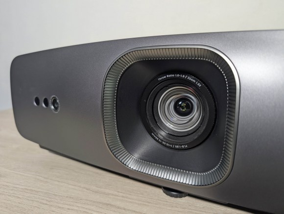 BenQ W2720i // Source : Sylvain Pichot - Frandroid
