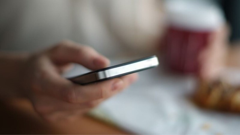 RED by SFR fait passer son forfait 5G de 200 Go à 250 Go, sans changer son super prix de 9,99 €/mois RED by SFR fait passer son forfait 5G de 200 Go à 250 Go, sans changer son super prix de 9,99 €/mois