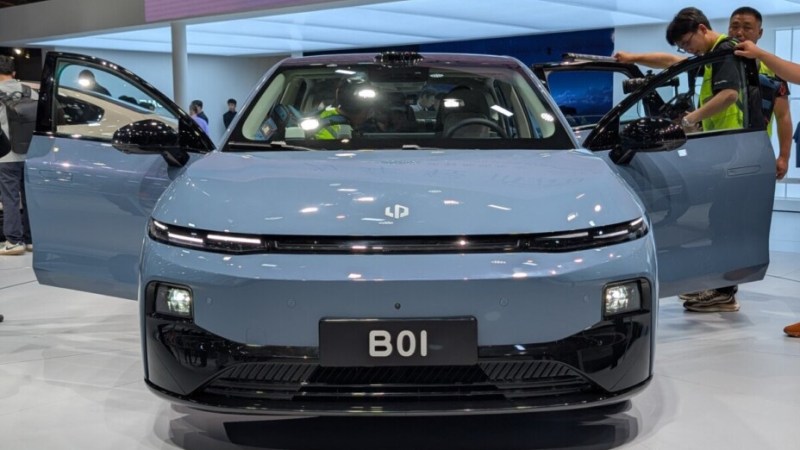 Leapmotor B01 : on a vu la berline électrique « Stellantis » qui défie la Tesla Model 3 Leapmotor B01 : on a vu la berline électrique « Stellantis » qui défie la Tesla Model 3