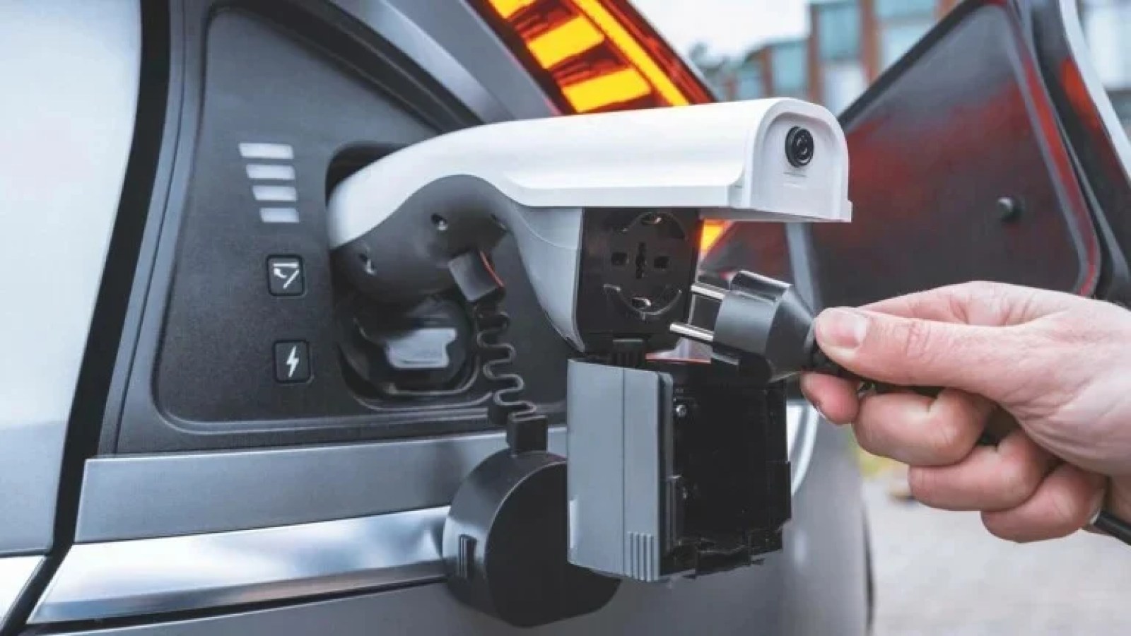 Panne d’électricité géante : le V2L est le meilleur allié en cas de blackout, et il y a deux autres solutions