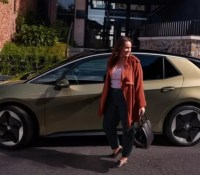Passer à la voiture électrique, c’est aussi changer quelques habitudes : voici lesquelles