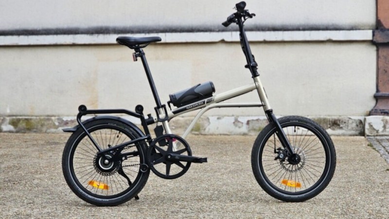Oa roulé avec le nouveau vélo électrique pliant d’Intersport : puissant et prix malin au menu