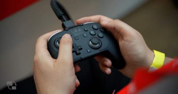 Nintendo Switch 2 Pro Controller // Source : Frandroid