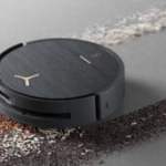 Le Deebot X9 Pro Omni aspire et nettoie tout type de saletés // Source : ECOVACS