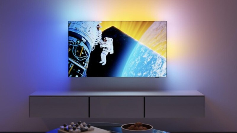 Ce TV Philips avec sa dalle OLED en 55 pouces, l’Ambilight et 144 Hz lâche 250 € sur son prix