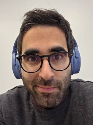samsung-galaxy-s25-selfie-6-130338-scaled