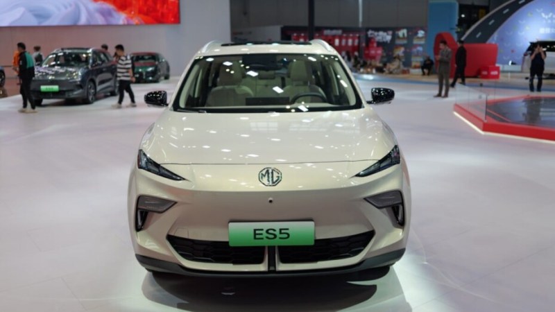 La MG ES5 arrive en Europe : voici nos premières impressions sur ce rival des Peugeot e-3008 et Renault Scenic E-Tech La MG ES5 arrive en Europe : voici nos premières impressions sur ce rival des Peugeot e-3008 et Renault Scenic E-Tech