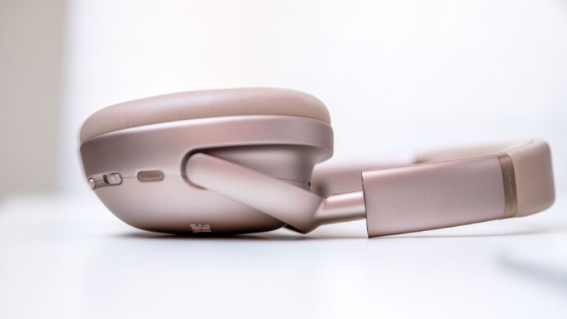 Test du JBL Tour One M3 : un raffinement sonore qui fait vibrer Test du JBL Tour One M3 : un raffinement sonore qui fait vibrer