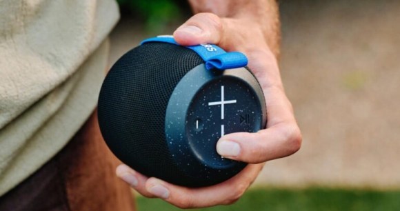 Étanche et légère, cette enceinte Bluetooth en promo à moins de 60 € est idéale pour les beaux jours