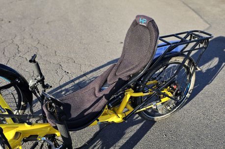 Un siège baquet digne d'une voiture de sport ! // Source : M. Lauraux pour Frandroid
