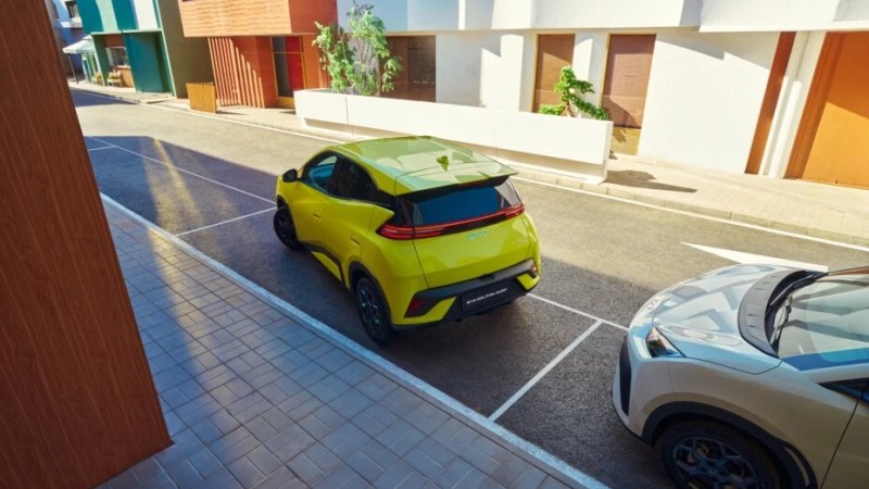 BYD a-t-il vraiment dépassé Tesla comme ce rapport l’indique ? Ce que disent réellement les chiffres