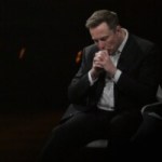 « Absolument faux », Elon Musk reste à la barre de Tesla : la rumeur de son remplacement démentie