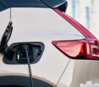50 % de licenciements : encore une mauvaise nouvelle pour les batteries des voitures électriques Volvo